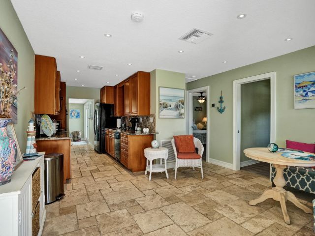 Home for rent at 1433 NE 27th Street - photo 6893495