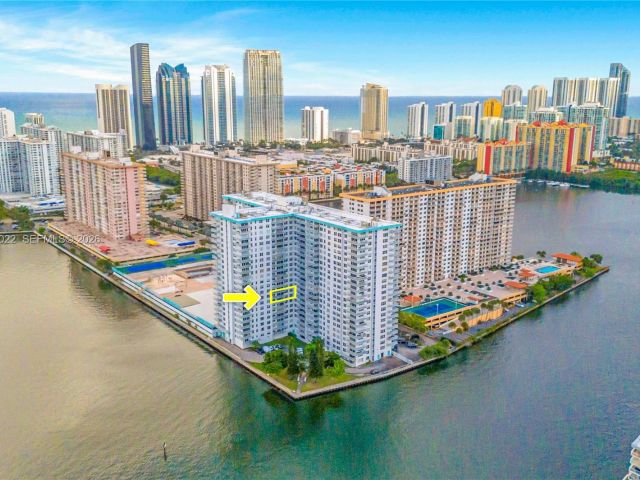 Apartment for sale  Unit #820 - photo 6927358