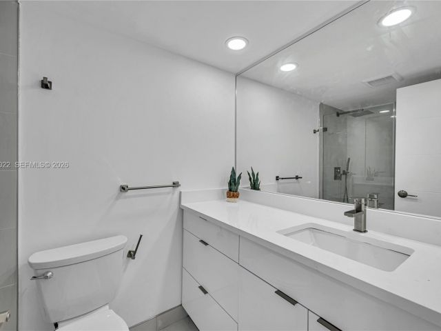 Apartment for sale  Unit #820 - photo 6927368