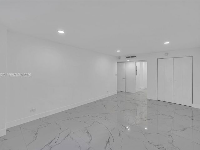 Apartment for sale  Unit #820 - photo 6927370