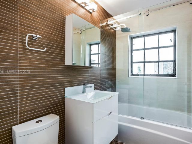 Home for rent at 407 Minorca Ave - photo 6873688