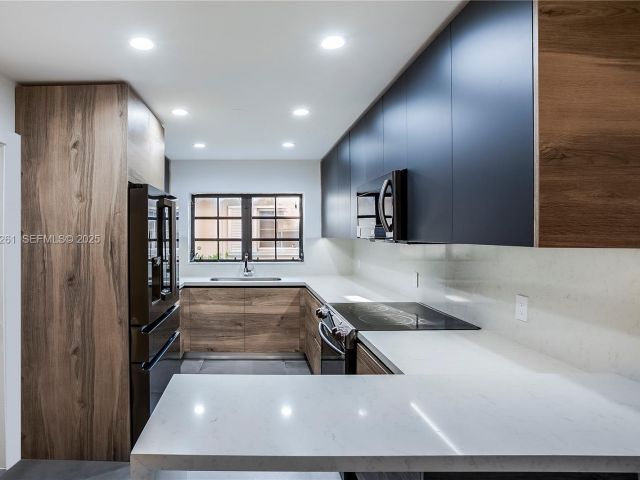 Home for rent at 407 Minorca Ave - photo 6873694