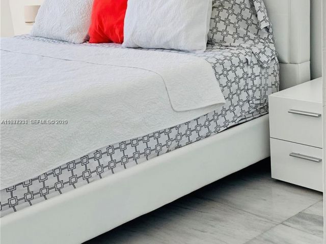 Apartment for sale  Unit #1423 - photo 7436575