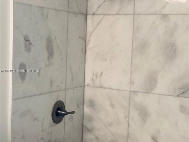 Apartment for sale  Unit #1423 - photo 7436578