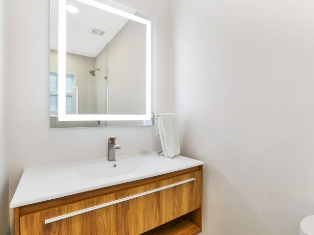 Home for rent at 413 36th Street - photo 6894114