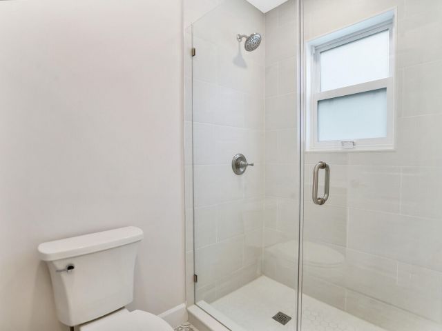 Home for rent at 413 36th Street - photo 6894115