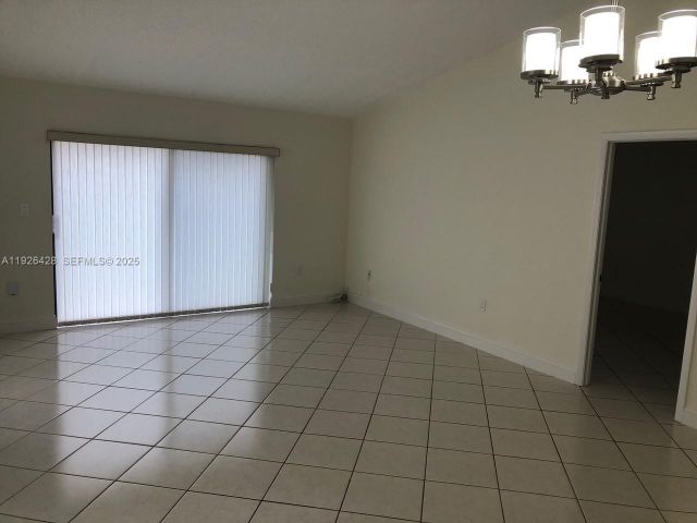 3-bedroom home for rent in Miami - 9044 SW 112 CT - MondialRealty