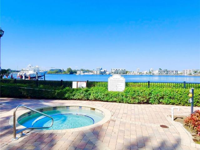 Apartment for rent  Unit #1604 - photo 6874315