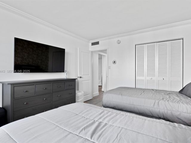 Apartment for rent  Unit #511 - photo 6875444