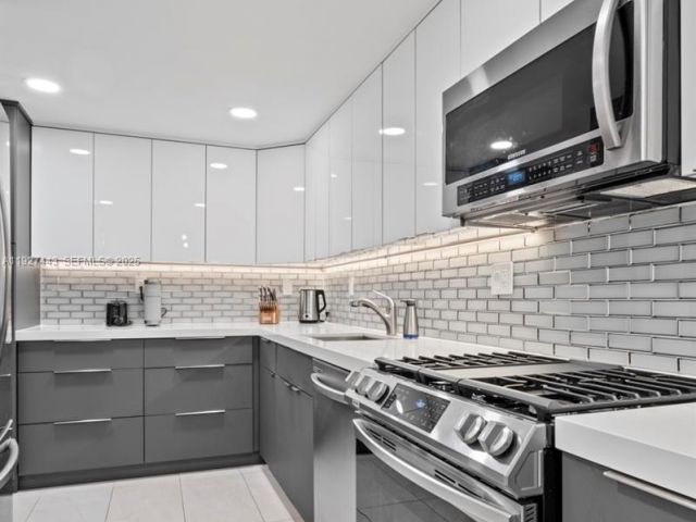 Apartment for rent  Unit #511 - photo 6875453