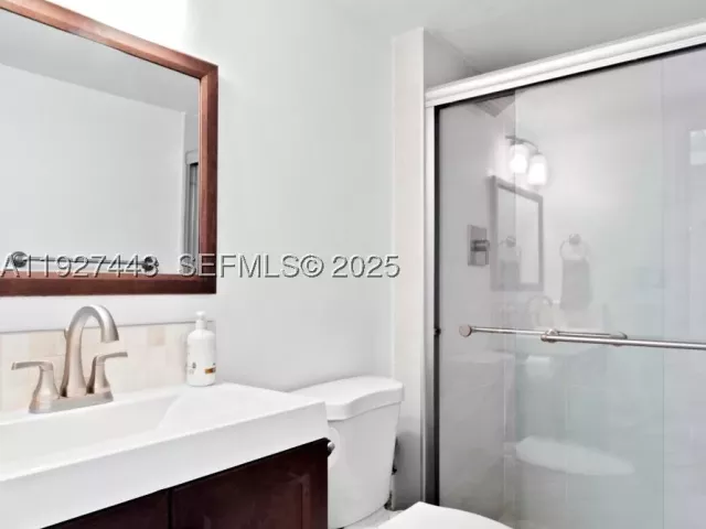 2-bedroom condo for rent in Hallandale Beach - 3140 S Ocean Dr 511 - MondialRealty