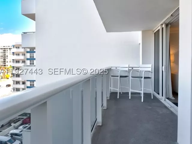 2-bedroom condo for rent in Hallandale Beach - 3140 S Ocean Dr 511 - MondialRealty