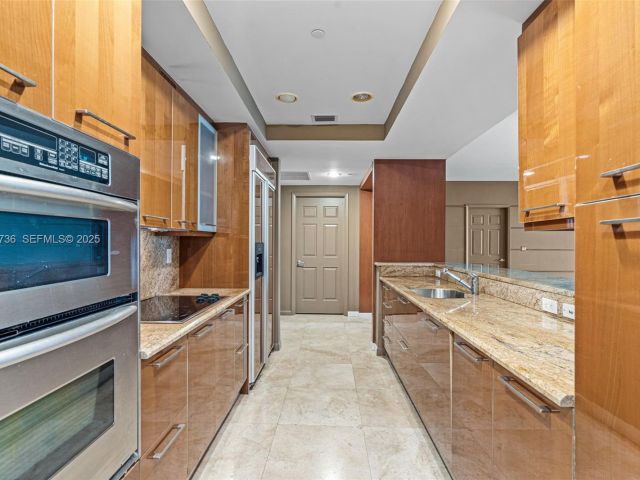 Apartment for sale  Unit #603 - photo 6879692