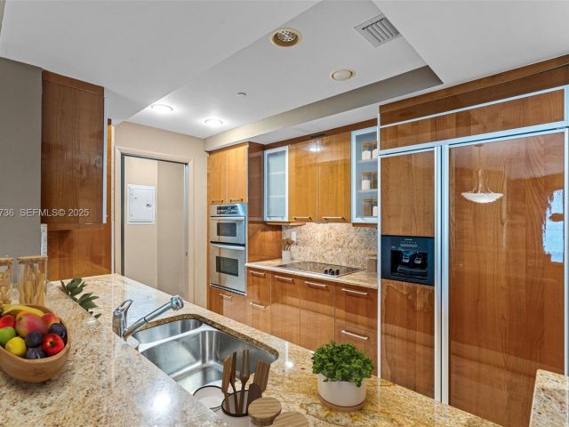 Apartment for sale  Unit #603 - photo 6879695