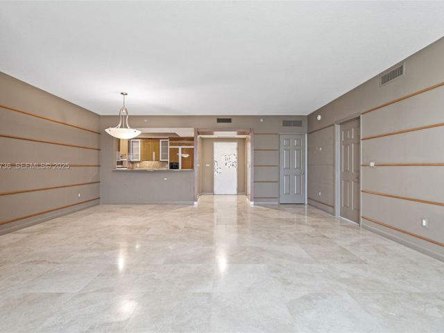 Apartment for sale  Unit #603 - photo 6879697