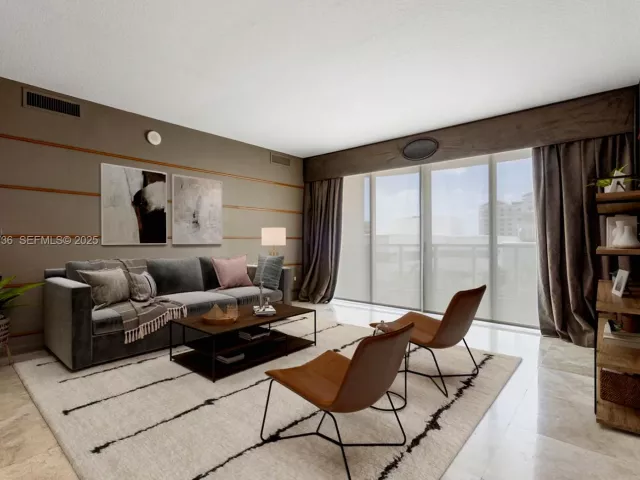 2-bedroom condo for sale in Fort Lauderdale - 1819 SE 17th St 603 - MondialRealty