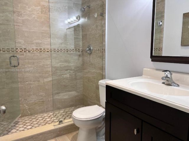2-bedroom home for rent in Miami - 6231 SW 138th Ct G - MondialRealty
