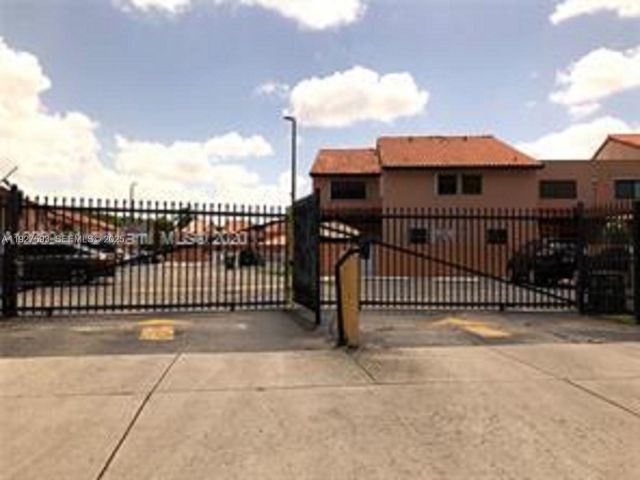 2-bedroom home for rent in Miami - 6231 SW 138th Ct G - MondialRealty
