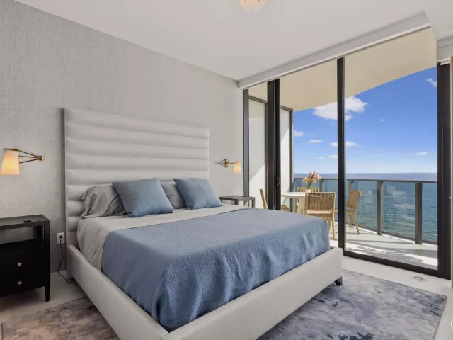 2-bedroom condo for rent in Pompano Beach - 900 N Ocean Boulevard LPH05 - MondialRealty