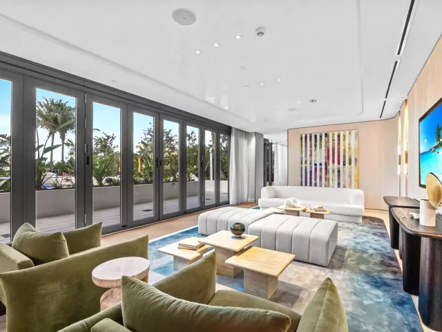 2-bedroom condo for rent in Pompano Beach - 900 N Ocean Boulevard LPH05 - MondialRealty