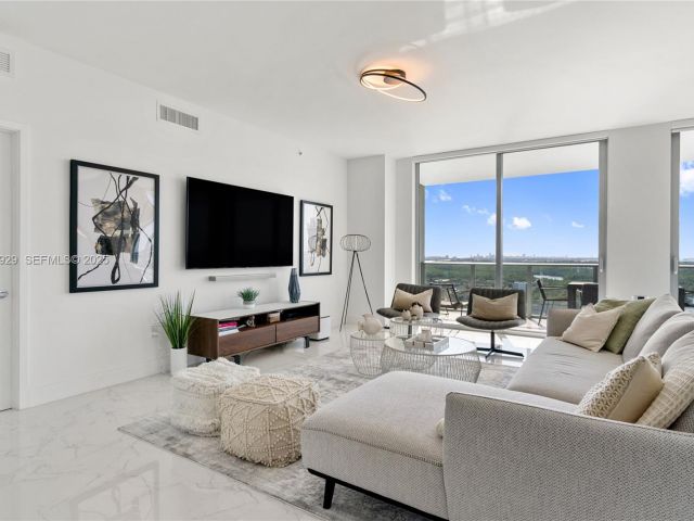 Apartment for sale  Unit #2002 - photo 6880571