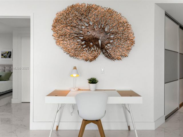 Apartment for sale  Unit #2002 - photo 6880572