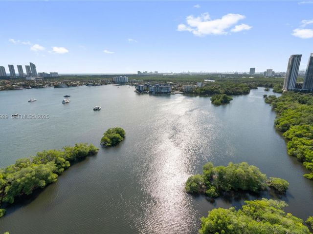 Apartment for sale  Unit #2002 - photo 6880576