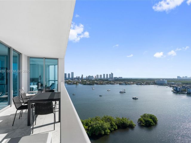 Apartment for sale  Unit #2002 - photo 6880577