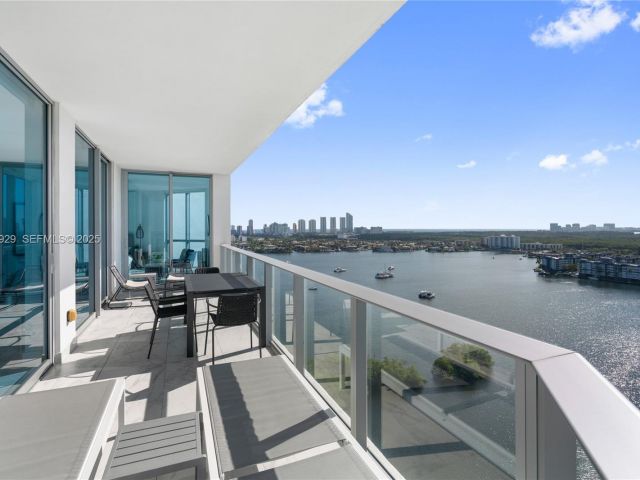 Apartment for sale  Unit #2002 - photo 6880579