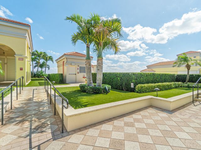 Apartment for sale  Unit #1212 - photo 6877672