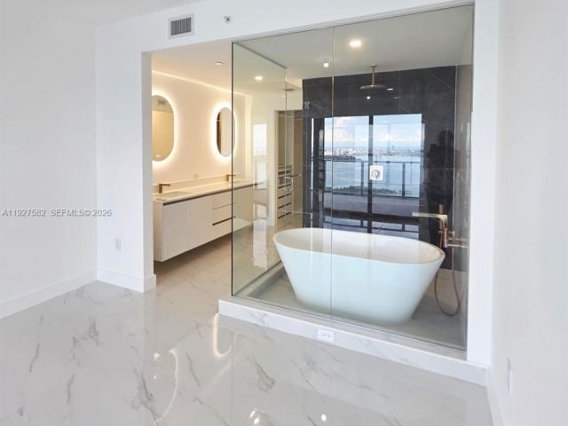 Apartment for sale  Unit #3803 - photo 6876791