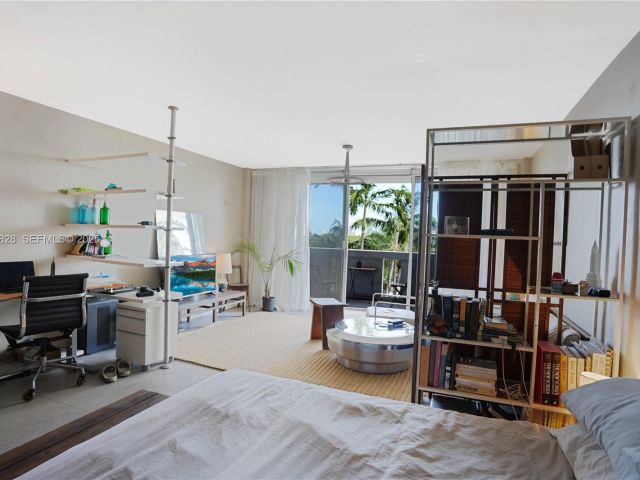 condo for rent in Miami Beach - 800 West Ave 524 - MondialRealty