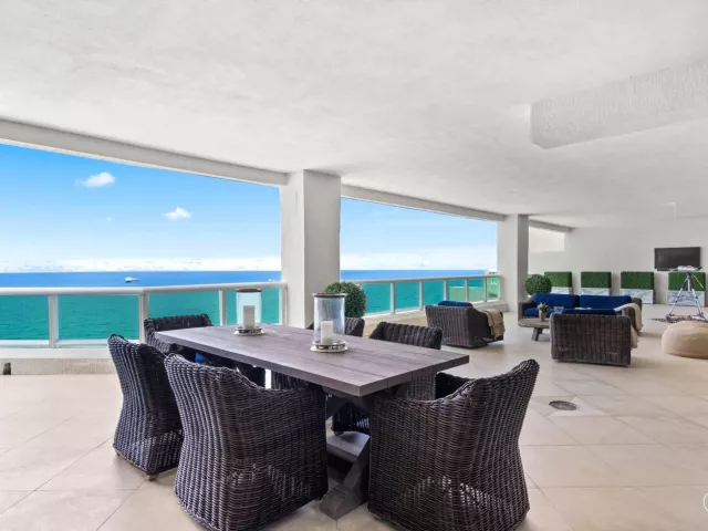 3-bedroom condo for rent in Fort Lauderdale - 101 S Fort Lauderdale Beach Boulevard PH 2703 - MondialRealty