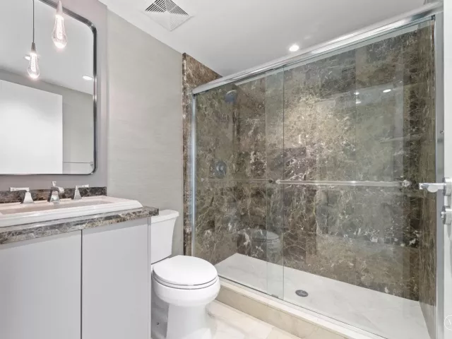 3-bedroom condo for rent in Fort Lauderdale - 101 S Fort Lauderdale Beach Boulevard PH 2703 - MondialRealty