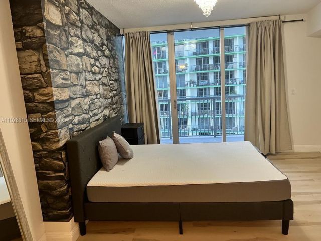 1-bedroom condo for sale in Miami - 1750 N Bayshore Dr 3109 - MondialRealty