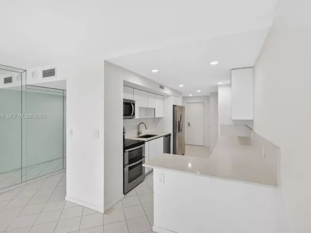 Apartment for rent  Unit #8FS - photo 6887505