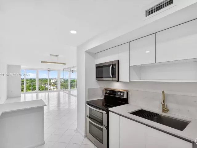 Apartment for rent  Unit #8FS - photo 6887499