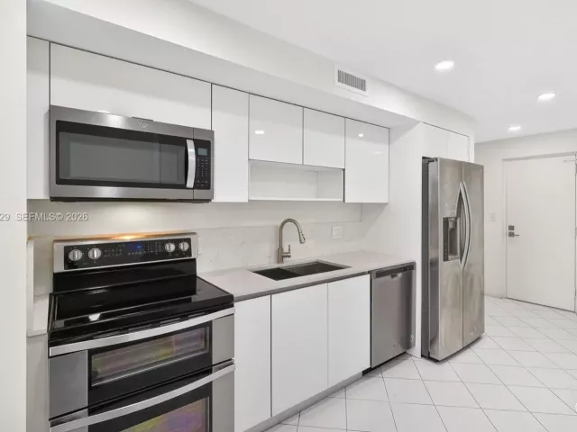 Apartment for rent  Unit #8FS - photo 6887503