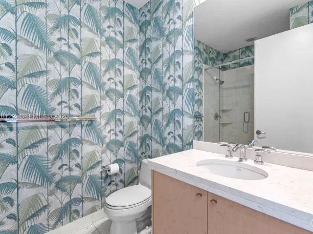 2-bedroom condo for sale in Miami - 900 Brickell Key Blvd 803 - MondialRealty