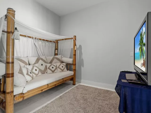 2-bedroom condo for sale in Miami - 900 Brickell Key Blvd 803 - MondialRealty