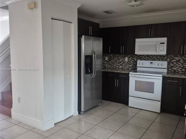 3-bedroom home for rent in Miami -  - MondialRealty