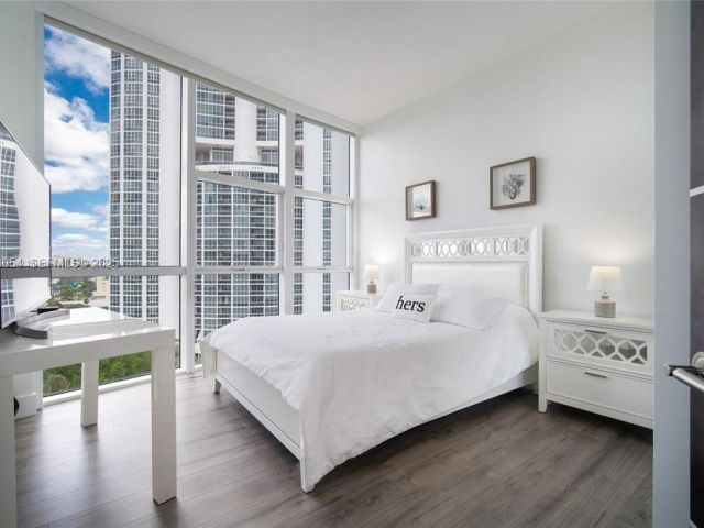 Apartment for sale  Unit #1101 - photo 6879770