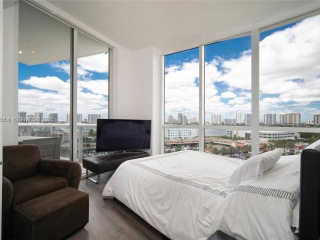 Apartment for sale  Unit #1101 - photo 6879773