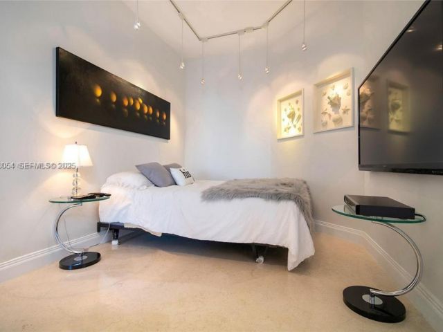 Apartment for sale  Unit #1101 - photo 6879775