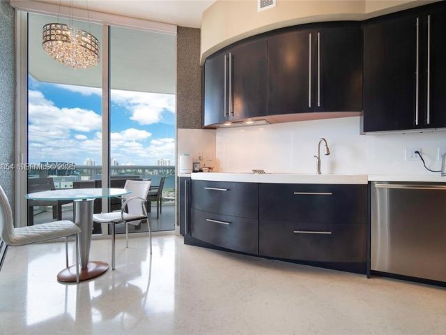 Apartment for sale  Unit #1101 - photo 6879776