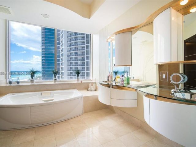 Apartment for sale  Unit #1101 - photo 6879780