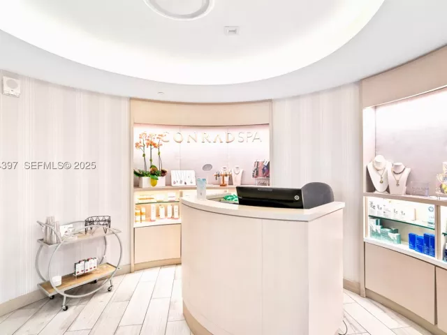 condo for sale in Fort Lauderdale - 551 N Fort Lauderdale Beach Blvd R1904 - MondialRealty