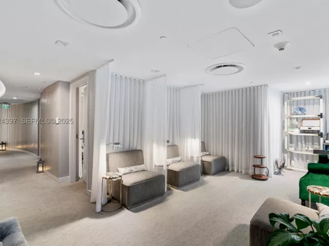 condo for sale in Fort Lauderdale - 551 N Fort Lauderdale Beach Blvd R1904 - MondialRealty