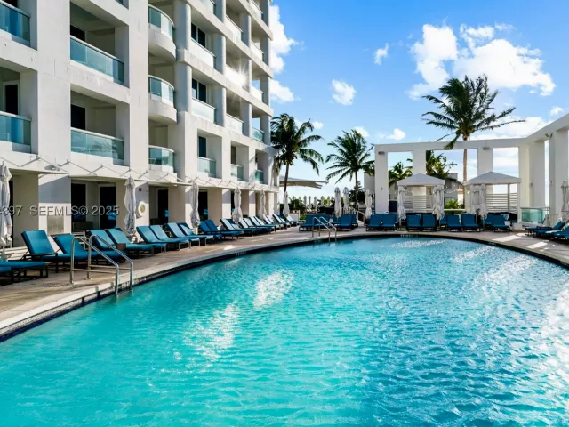 condo for sale in Fort Lauderdale - 551 N Fort Lauderdale Beach Blvd R1904 - MondialRealty
