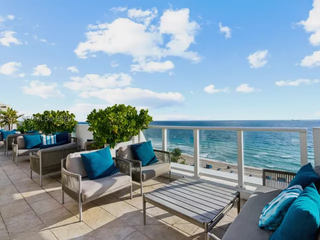 condo for sale in Fort Lauderdale - 551 N Fort Lauderdale Beach Blvd R1904 - MondialRealty